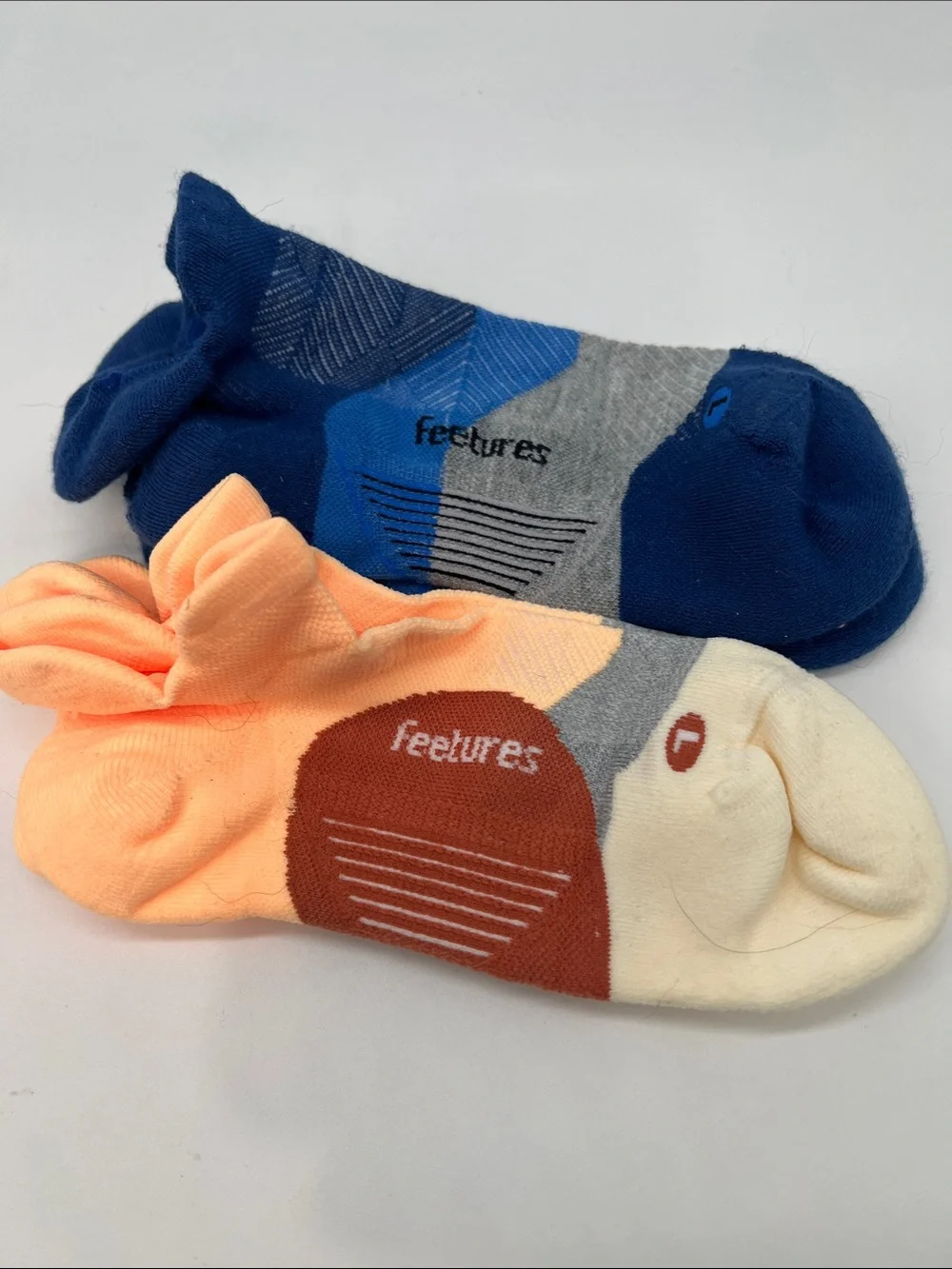 Feetures Elite Max Cushion No Show Tab Running Socks Medium 2 Pack New